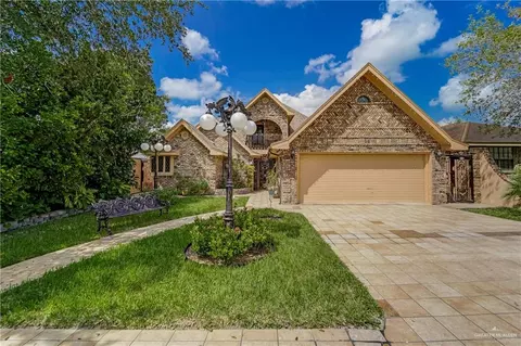 228 Oak Ridge Dr, Rio Grande City, TX 78582