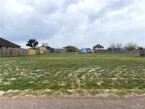 2006 Ebony Ave, Penitas, TX 78576