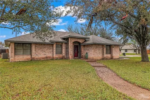 901 Barnes St, Mission, TX 78572