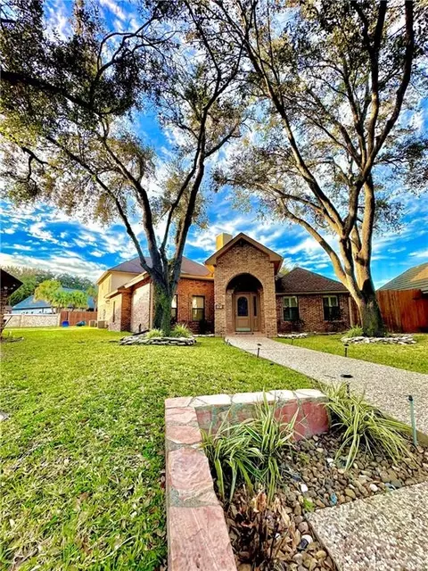 125 E Lark Ct, Mcallen, TX 78504