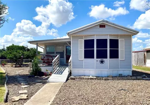 105 Covered Wagon Dr, Mission, TX 78574