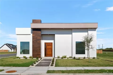 3501 E Noronha Dr, Edinburg, TX 78542