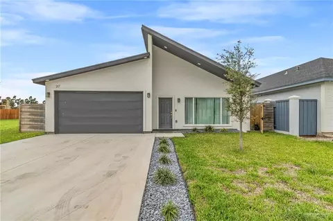 217 Constellation Dr, Pharr, TX 78577