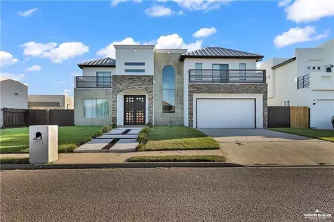 2316 E 25th St, Mission, TX 78574