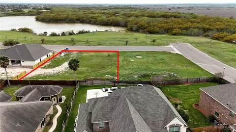 2803 Grand Canal Dr, Mission, TX 78572