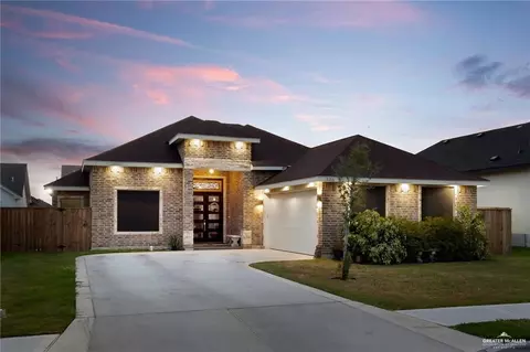 1305 S Jo Beth St, Alton, TX 78573