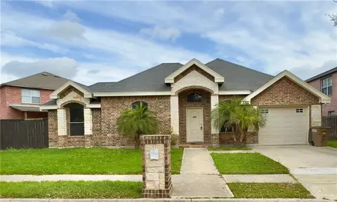 3731 Los Lagos Dr, Edinburg, TX 78542