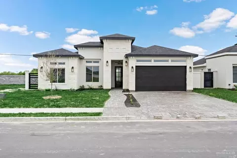 821 N Buxton Ave, Edinburg, TX 78541