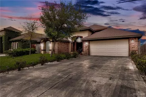 712 S 15th Loop, Hidalgo, TX 78557