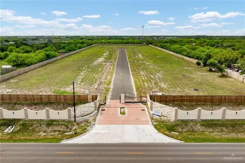 1408 Lux Dr, Palmhurst, TX 78573