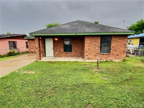 703 E Kuhn St E, Edinburg, TX 78541
