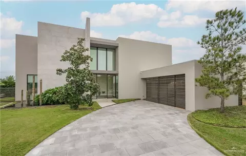 106 Sabine Ct, Mission, TX 78572