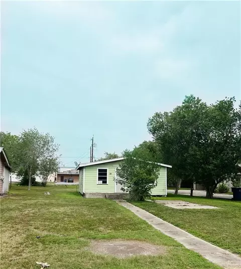 155 N Missouri Ave, Mercedes, TX 78570
