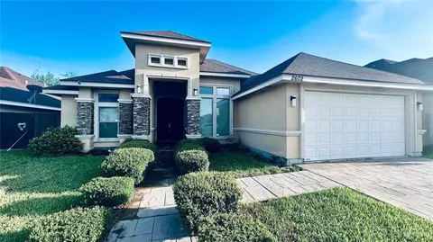 2602 E 25th St, Mission, TX 78574