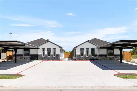 706 Palmer Rd, Mission, TX 78573