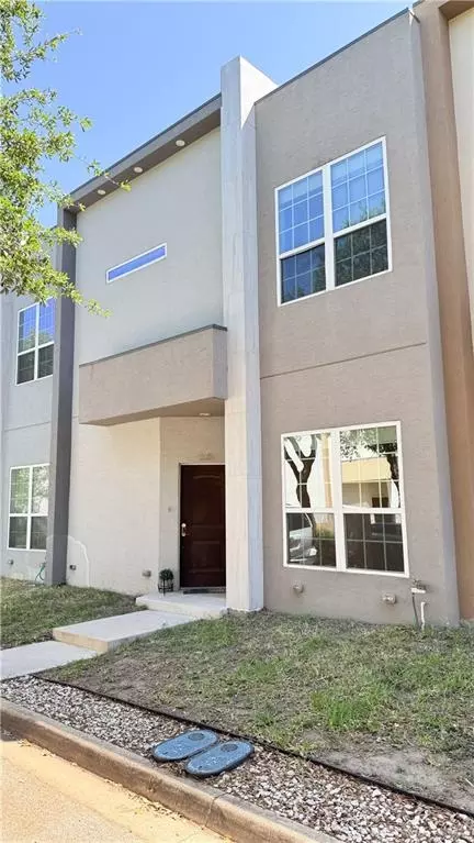 2205 S 6th St, Mcallen, TX 78503