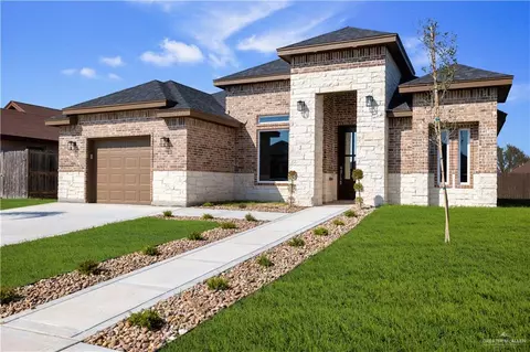1613 W Israel Ave, Alton, TX 78573