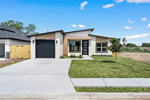 604 Tower Oak, Alamo, TX 78516