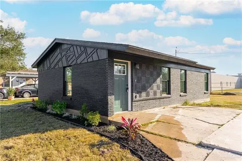 1102 Berry St, Mission, TX 78572