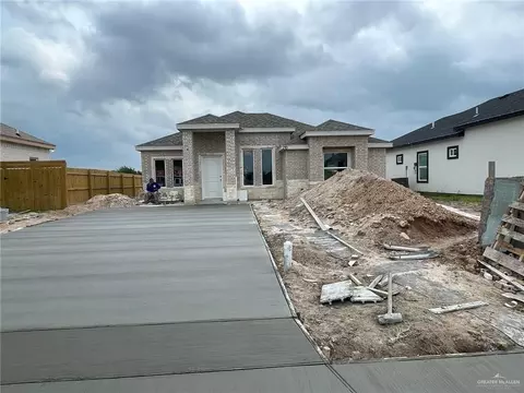 210 Minnesota St, Alton, TX 78573
