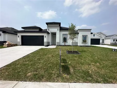 818 Ava Dr, La Feria, TX 78559