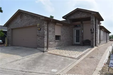 18 Palm Ln, Brownsville, TX 78526