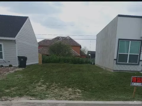 305 San Mateo Ave, La Joya, TX 78560
