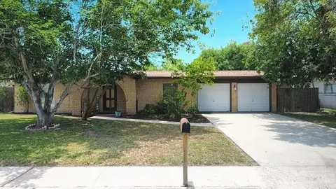 1514 Whitewing Dr, Brownsville, TX 78521