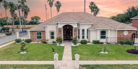 805 Amethyst Dr, Weslaco, TX 78596