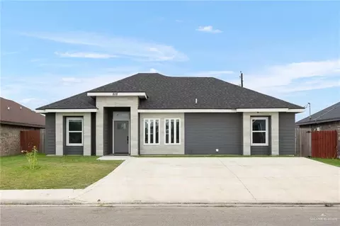 828 Pelican St, Alamo, TX 78516