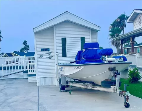 684 E Clam Cir, Port Isabel, TX 78578