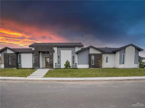 702 Milania Dr, La Feria, TX 78559