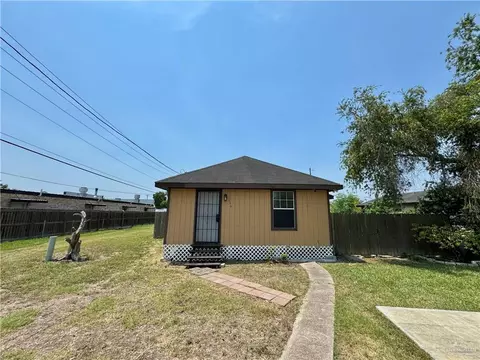 101 W 1st St W, Los Fresnos, TX 78566