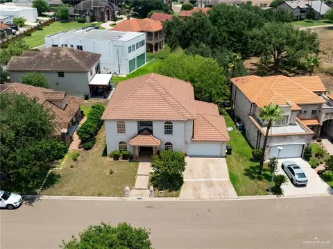 2011 Sabinal St, Mission, TX 78572