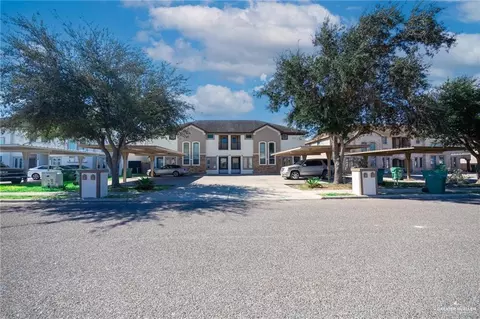 1207 W Kiwi Ave W, Pharr, TX 78577