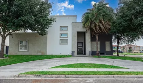 2300 S 49th St, Mcallen, TX 78503