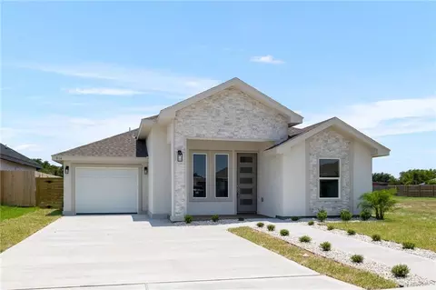 914 W Sycamore Ave, Alton, TX 78573