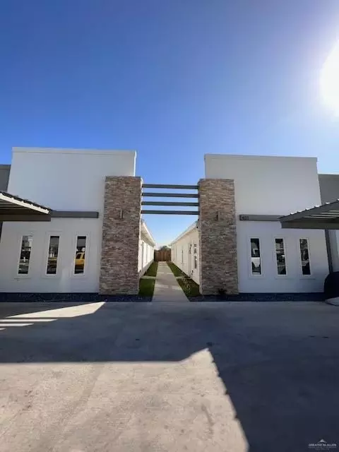 401 Rafael Dr, San Juan, TX 78589
