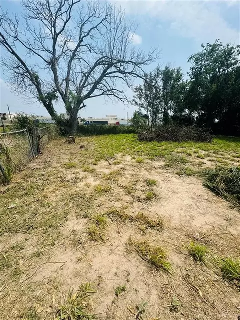 1004 S 27 12 St, Mcallen, TX 78501