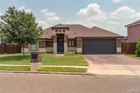 3609 Los Lagos Dr, Edinburg, TX 78542