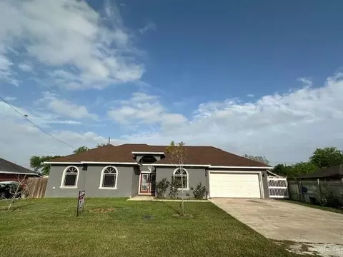 36965 Calle Encantada Cir, San Benito, TX 78586