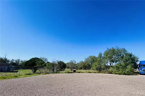 9711 Via Paseo Dr, Edinburg, TX 78541