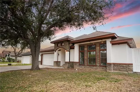 437 W 13th St, San Juan, TX 78589