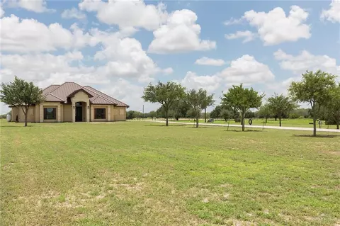 23414 Oak Hill Dr, Edcouch, TX 78538
