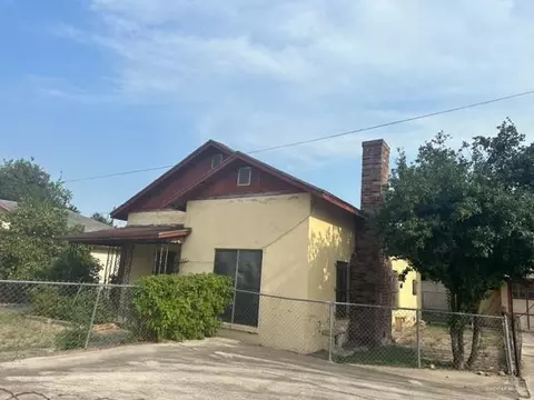 612 W 2nd St, Rio Grande City, TX 78582