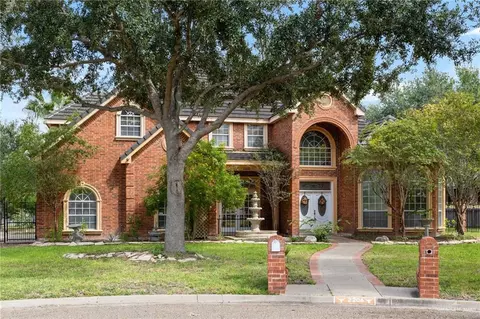 2206 Kings Dr, Edinburg, TX 78539