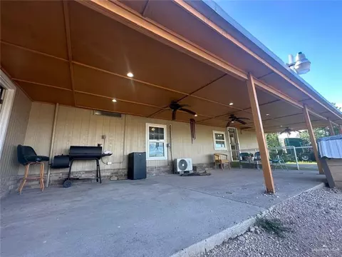 8115 N Brushline Rd N, Mission, TX 78574