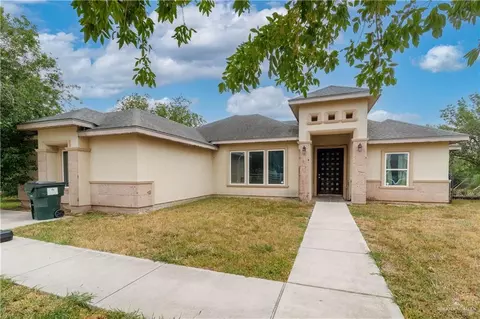 118 Alfonso Flores Dr, Edinburg, TX 78542