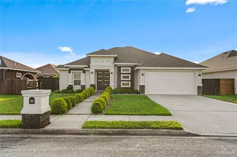 212 N 16th St, Hidalgo, TX 78557