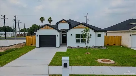 817 E Costa Del Sol Ave, Edinburg, TX 78542